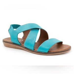Bueno leather turquoise sandals